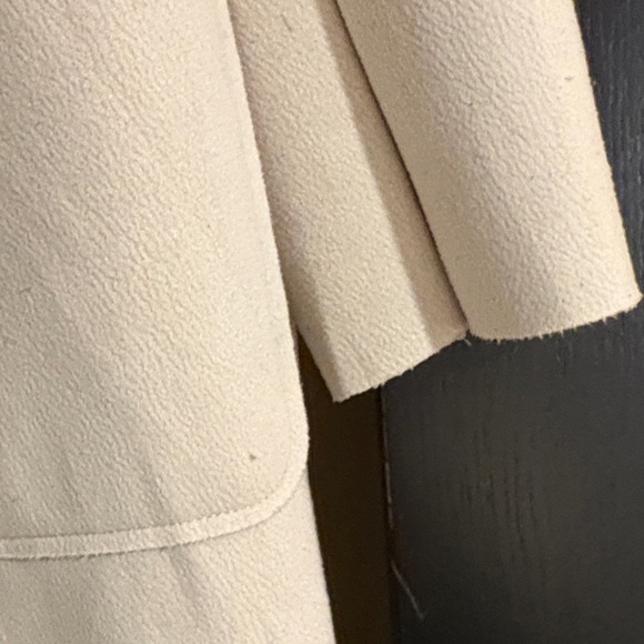 Tahari NWOT Cream Women's Duster Jacket (unlined) Never worn. - Picture 4 of 4
